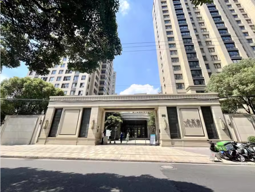 上海市静安区大宁金茂府7栋17F 