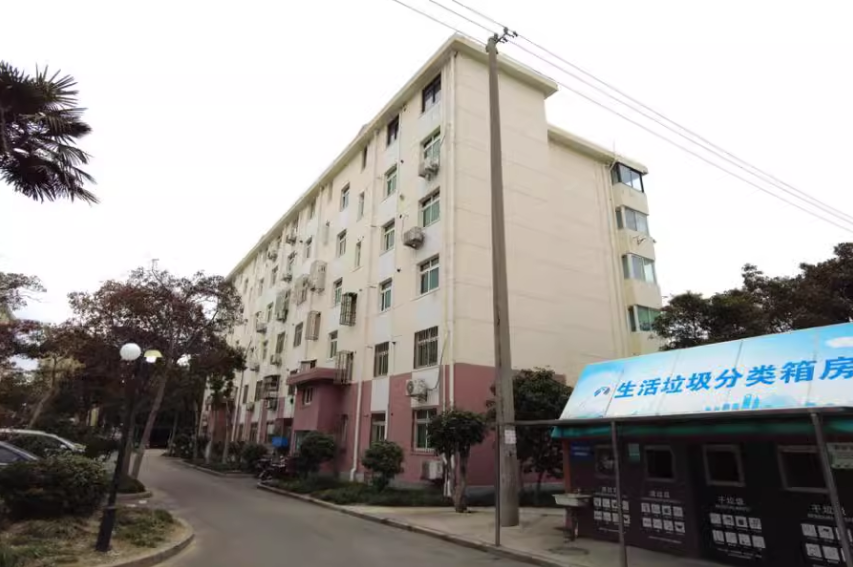 上海市金山区山鑫联城花苑26栋6F 