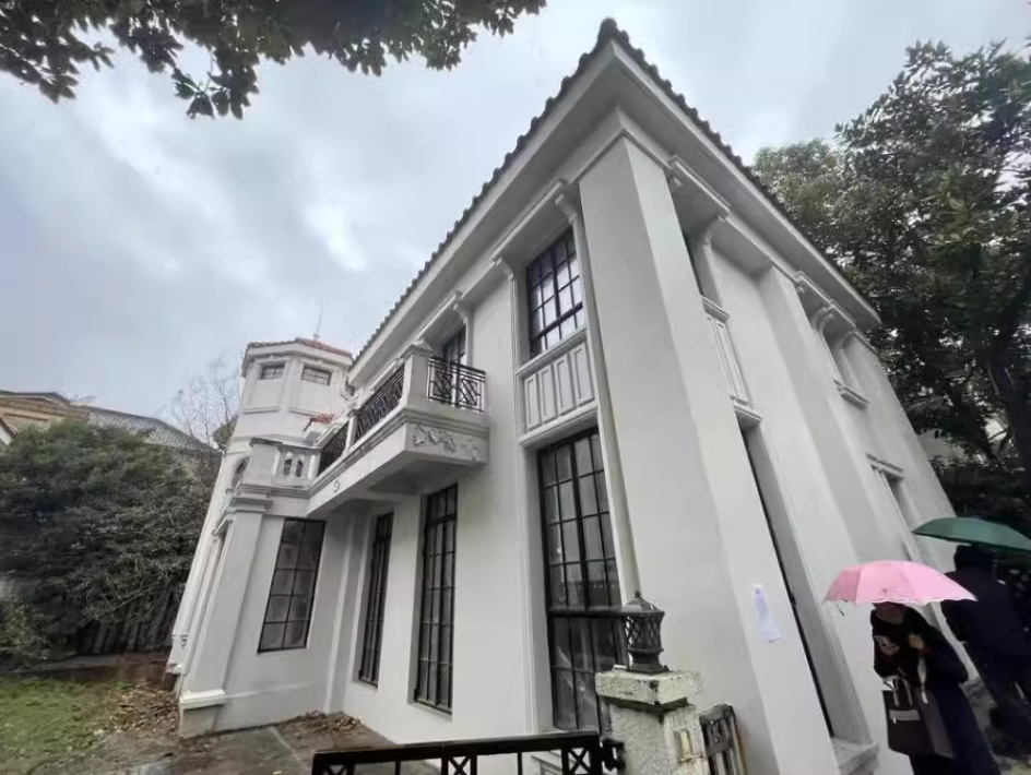 上海市长宁区四方西郊花园21栋全幢 