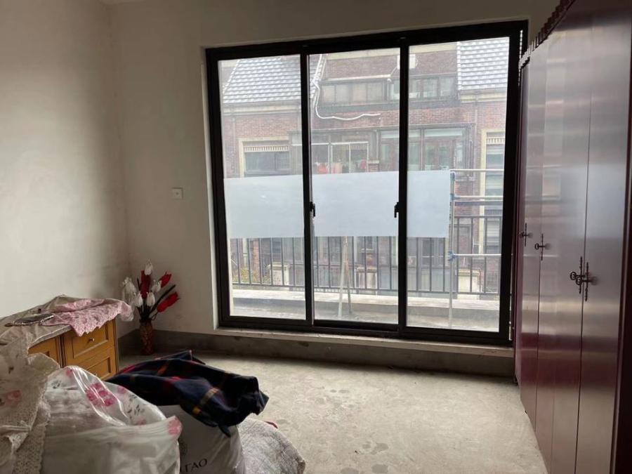 上海市宝山区宝华北岸郡庭196栋1-3F 