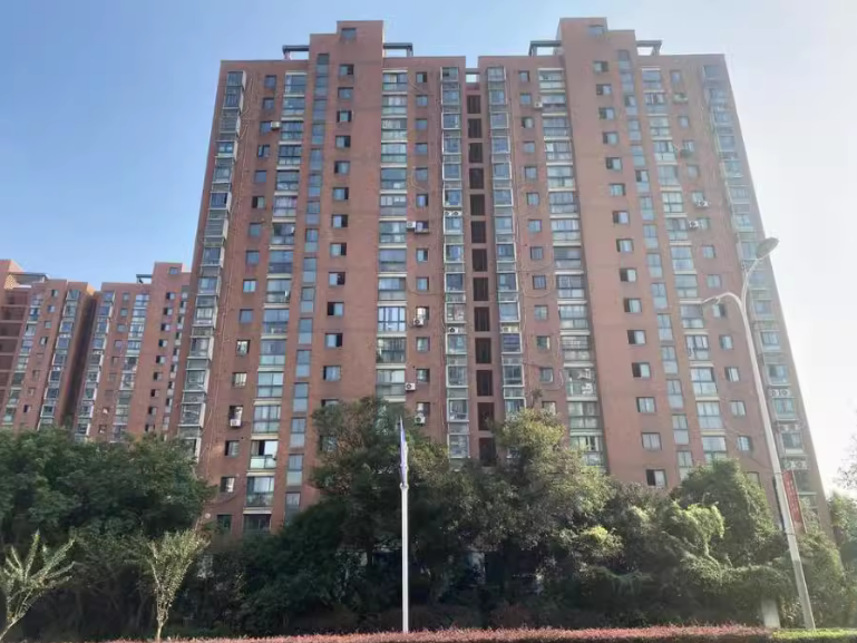 上海市松江区新弘国际城3栋12F及地下1F车位 