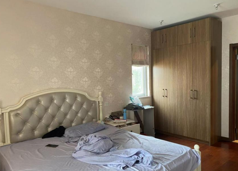 上海市松江区万科云间传奇65栋1F 