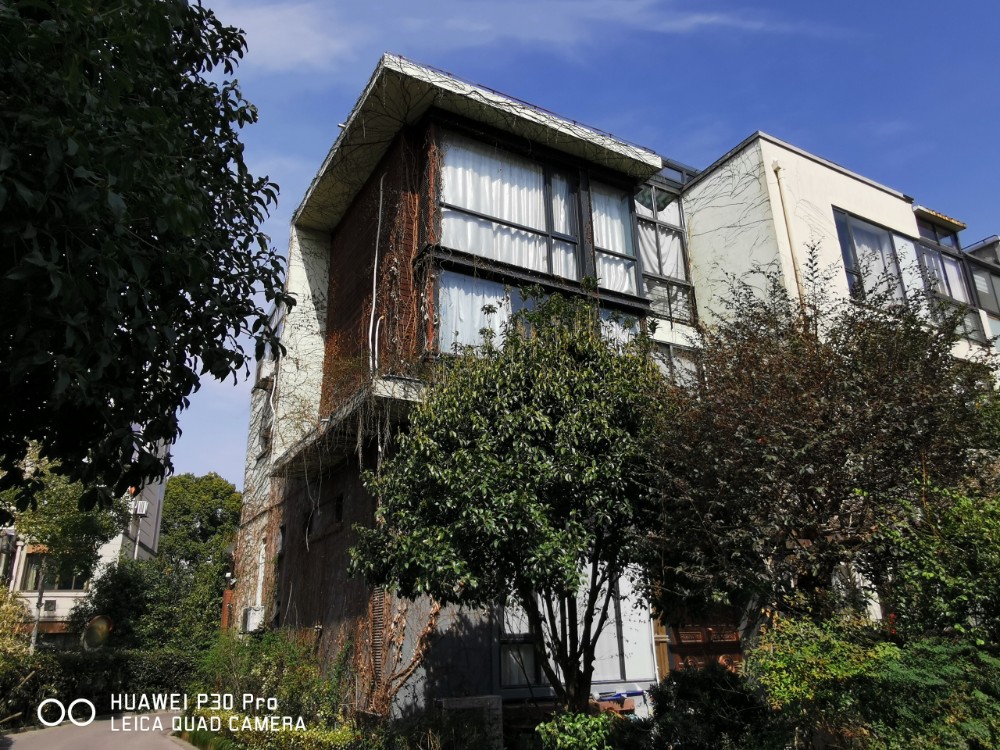 上海市青浦区帕缇欧香苑52栋1-3F 