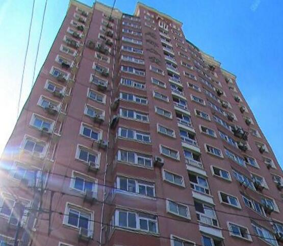 上海市长宁区名都公寓83栋3F 