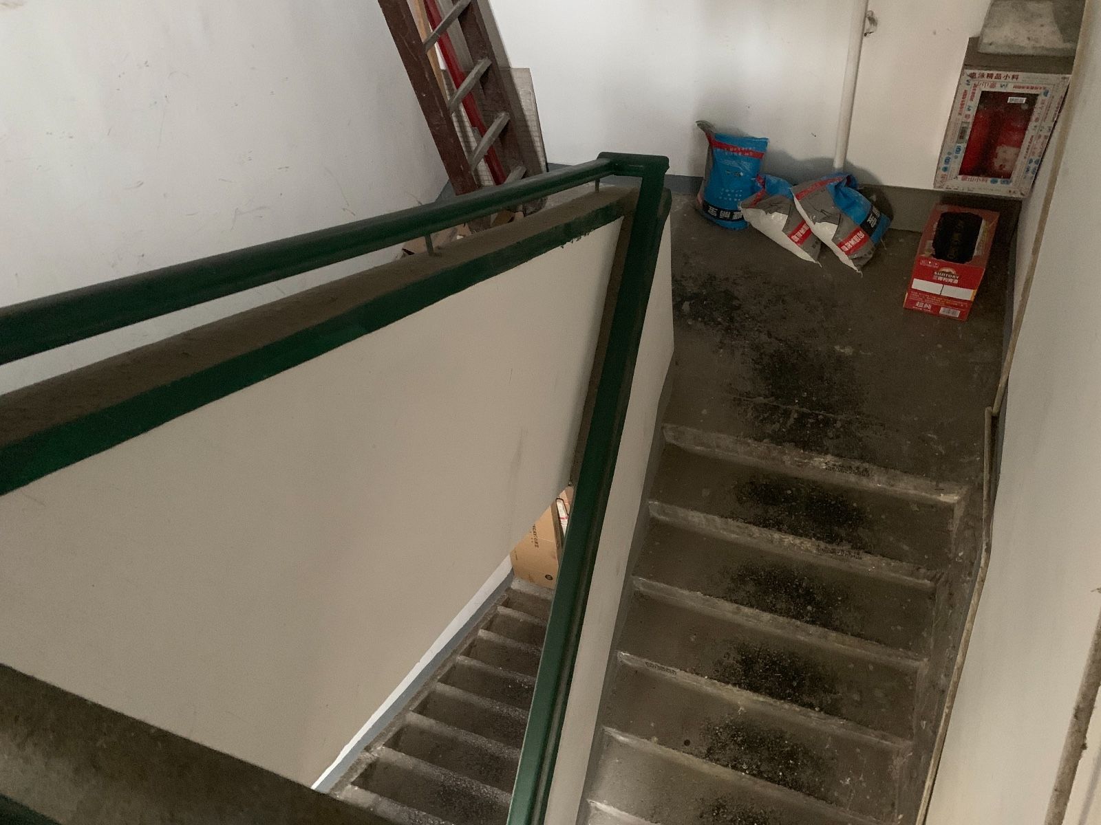 上海市浦东新区潍坊三村16栋5F 