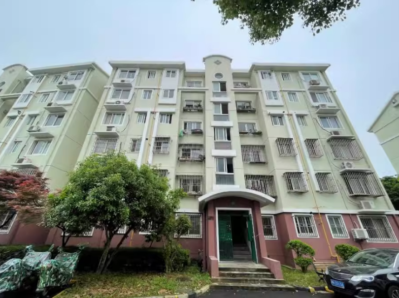 上海市浦东新区古桐二村13栋1F 