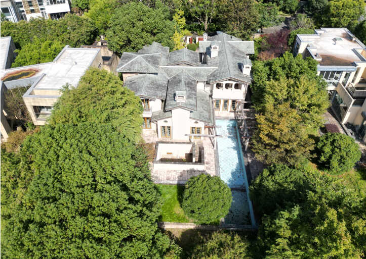 上海市松江区中凯曼荼园佘山镇2390栋全幢 