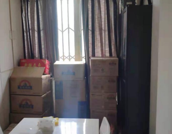 上海市宝山区海尚明城41栋1F 