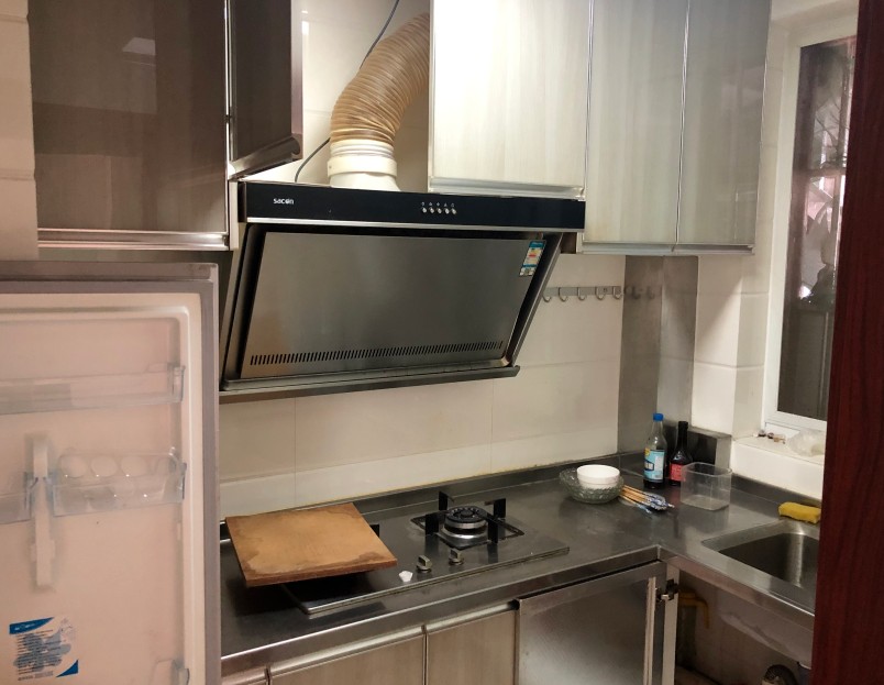 上海市宝山区宝林六村74栋1F 