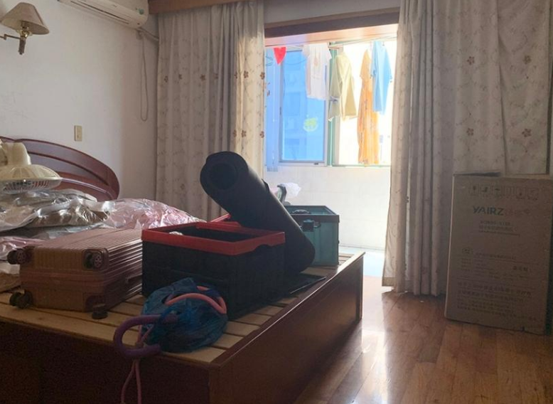 上海市青浦区盈港商住新村6栋3F 