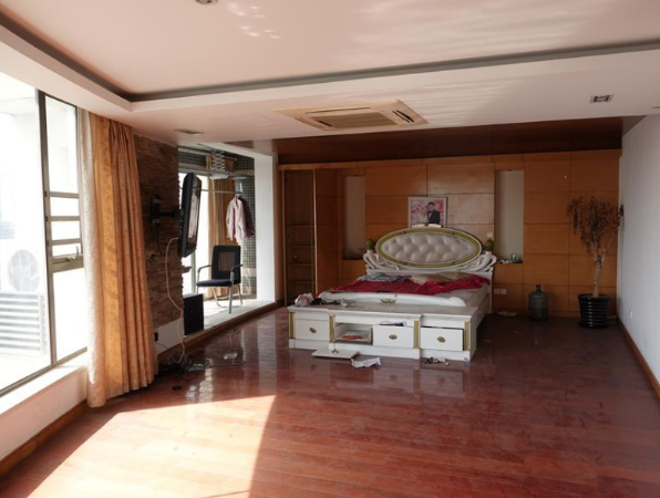 上海市松江区开元地中海2栋17F 