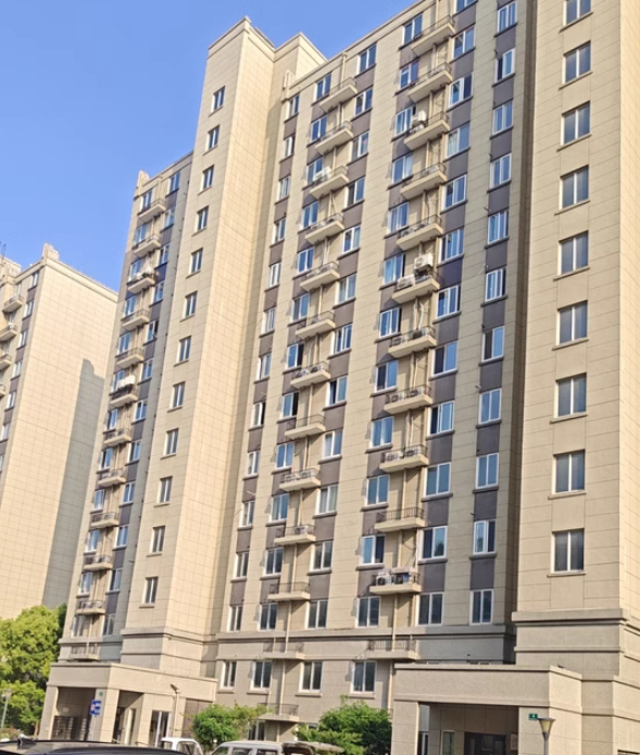 上海市松江区佘北家园咏泽苑佘山镇350栋5F 