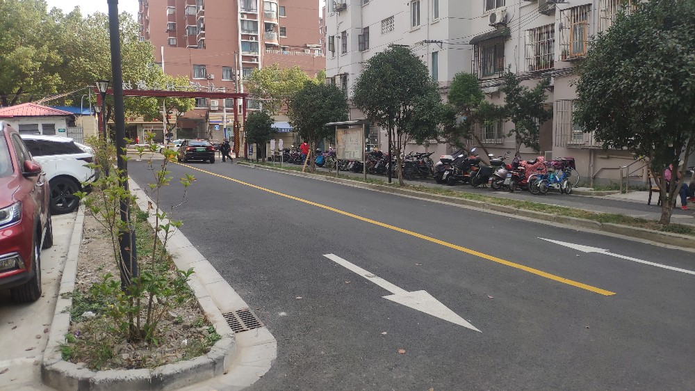 上海市闵行区航华一村313栋5F 