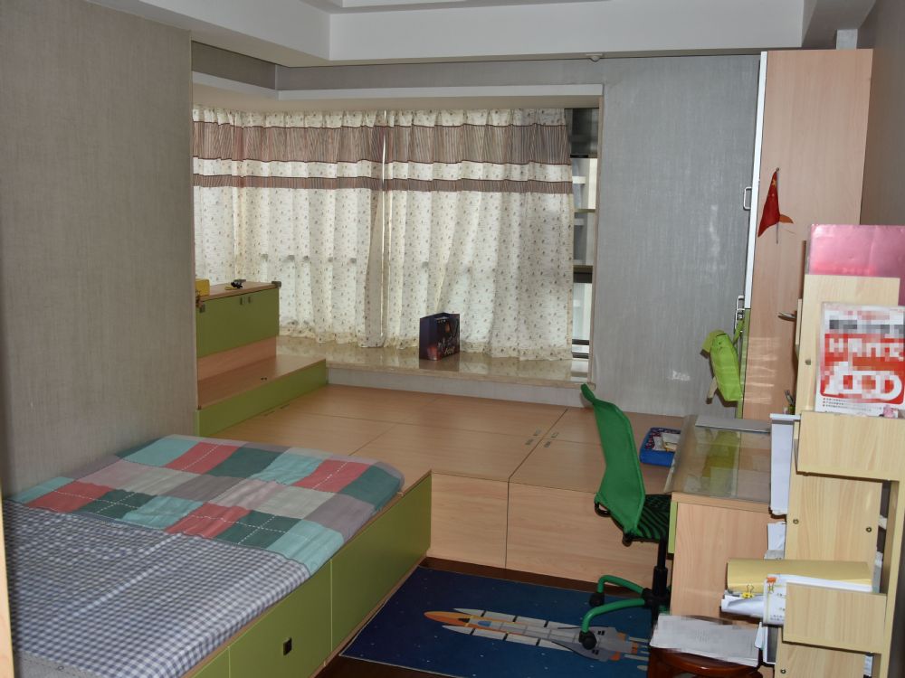 上海市徐汇区嘉御庭5栋16F 