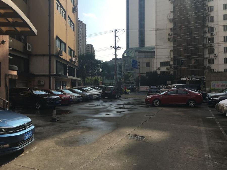 上海市徐汇区景泰大厦1175栋19F 