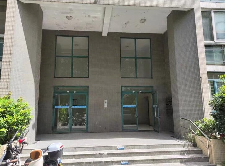 上海市虹口区金轩大邸4栋11F 