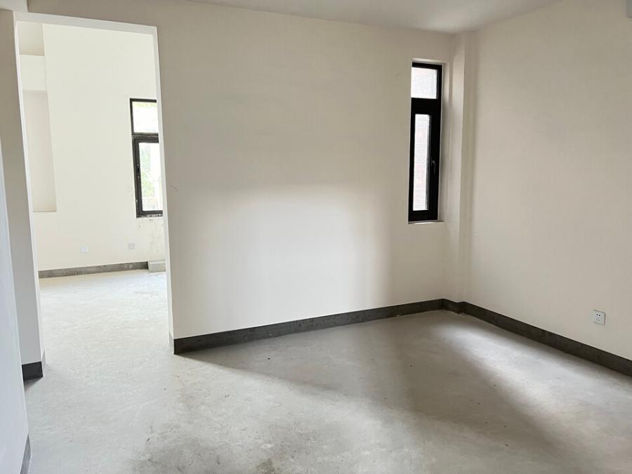 上海市浦东新区唐公馆26栋1-2F 