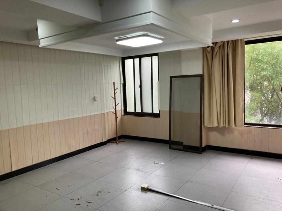 上海市嘉定区唐公馆774栋1-3F 