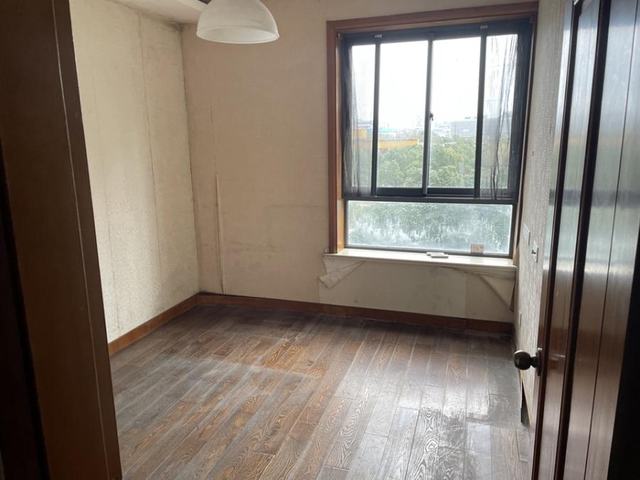 上海市静安区明园森林都市1栋5F 