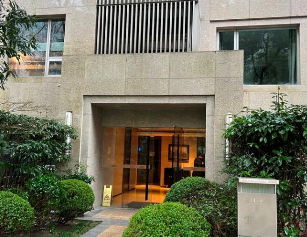 上海市长宁区新华路1号1栋3座7F 