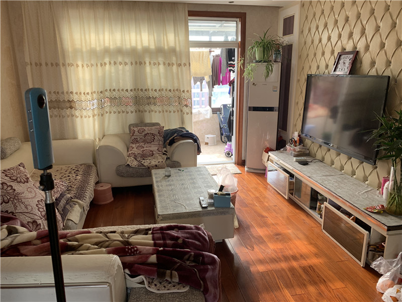 上海市松江区明中龙祥家园81栋17F 