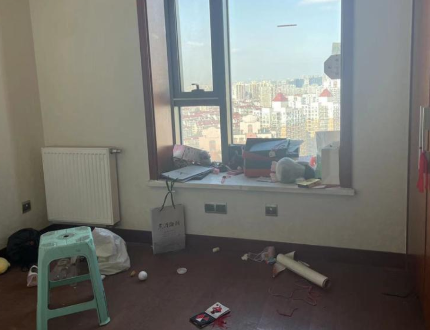 上海市普陀区香溢花城108栋27F 