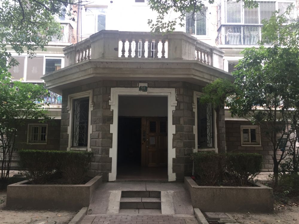 上海市松江区西南名苑50栋3F 