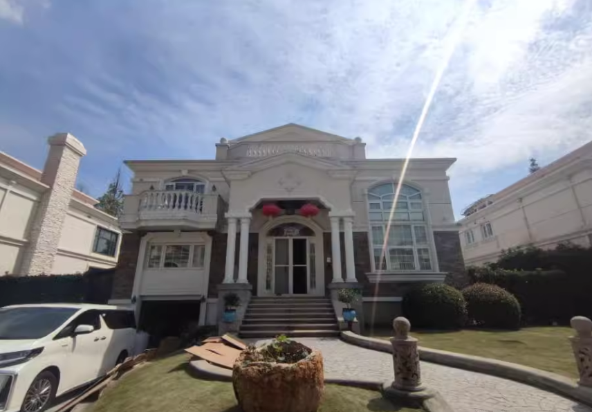 上海市长宁区虹桥西郊尊邸2398栋6幢全幢 