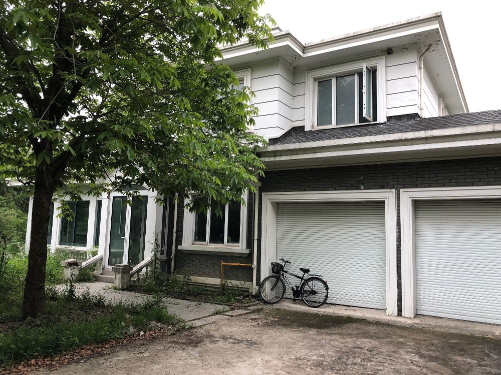 上海市松江区泗泾颐景园泗泾镇36栋 