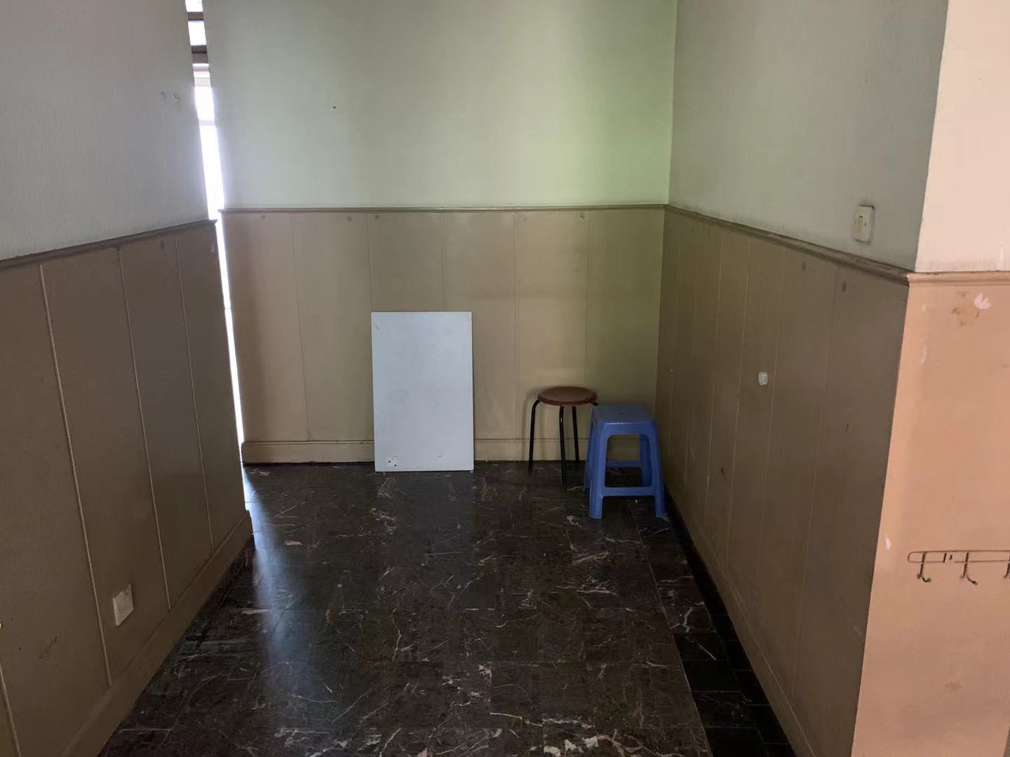 上海市杨浦区国和二村90栋2F 