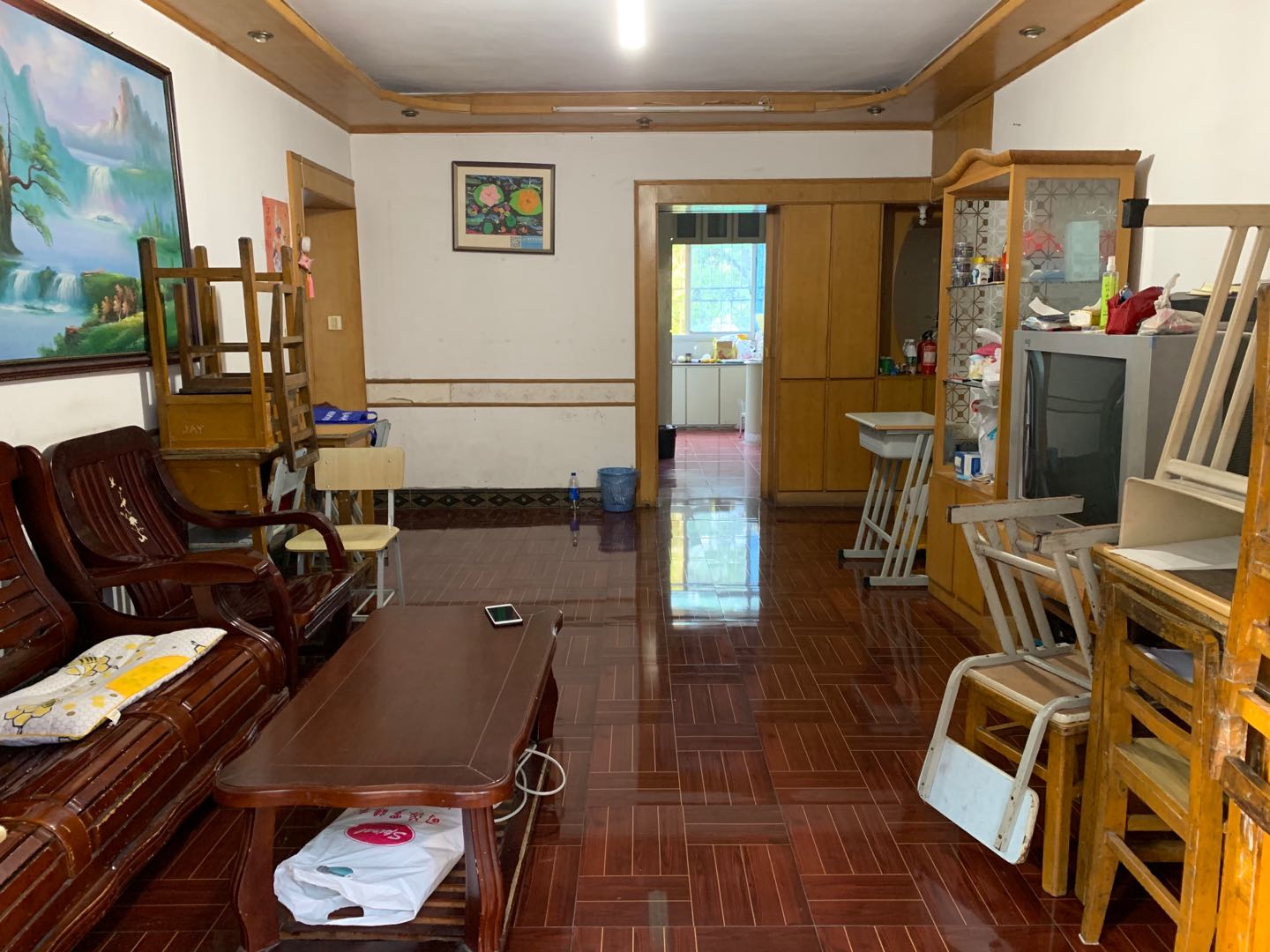 上海市松江区民乐小区39栋2F 