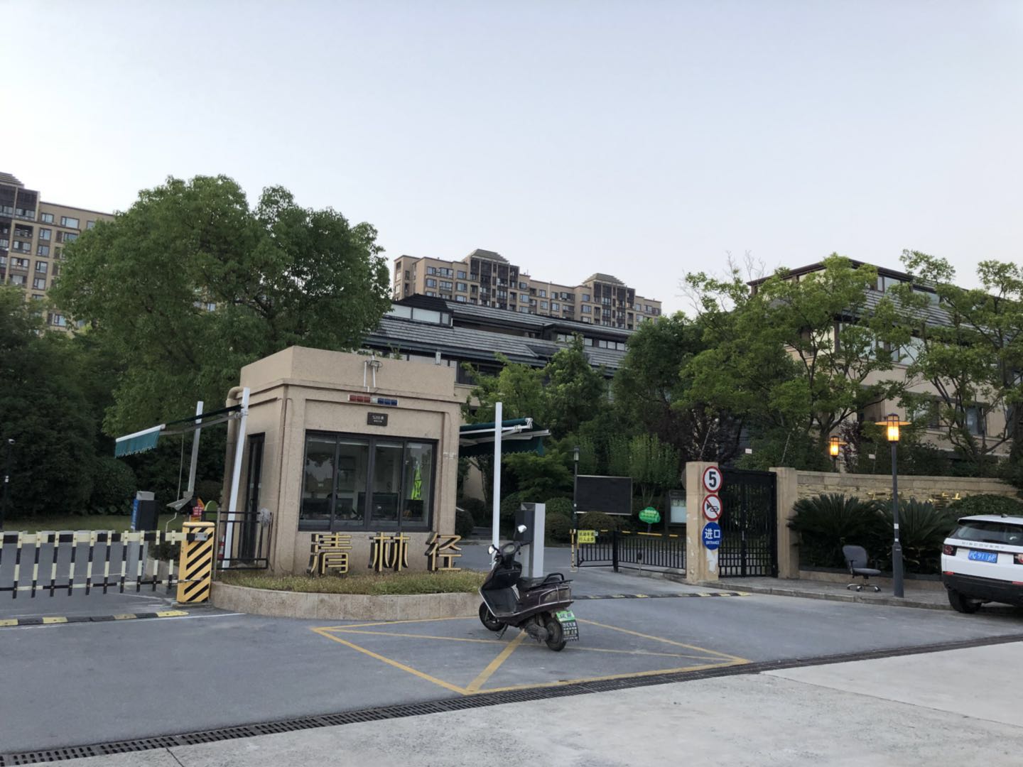 上海市浦东新区万科清林径97栋1-4F 