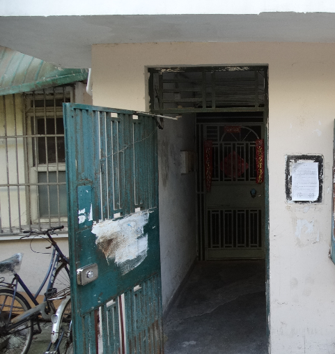 上海市宝山区1321弄小区32栋2F 