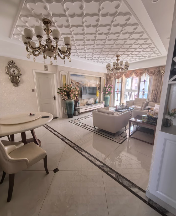 上海市奉贤区中南锦庭9栋7F 