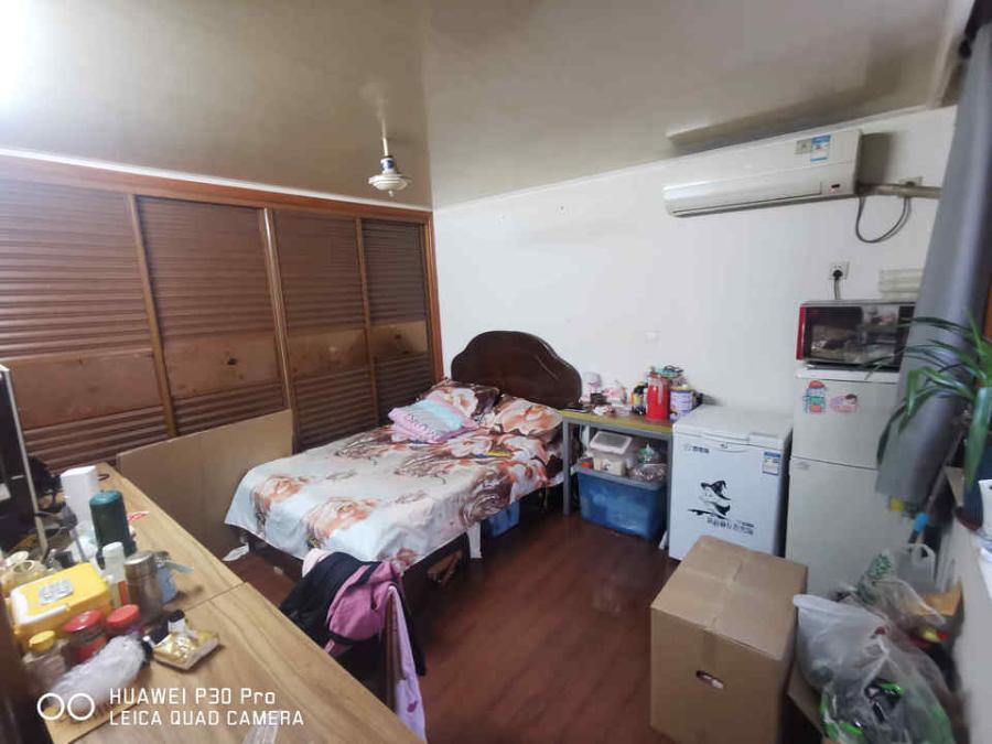 上海市杨浦区控江路802弄小区4栋2F 