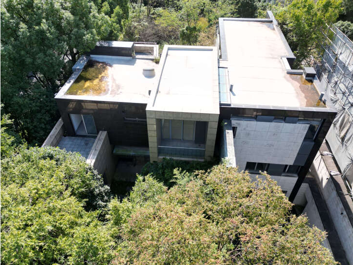 上海市松江区中凯曼荼园佘山镇2360栋全幢 