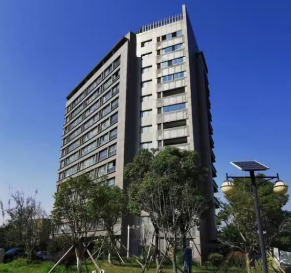 上海市奉贤区临港公园里10栋10F 