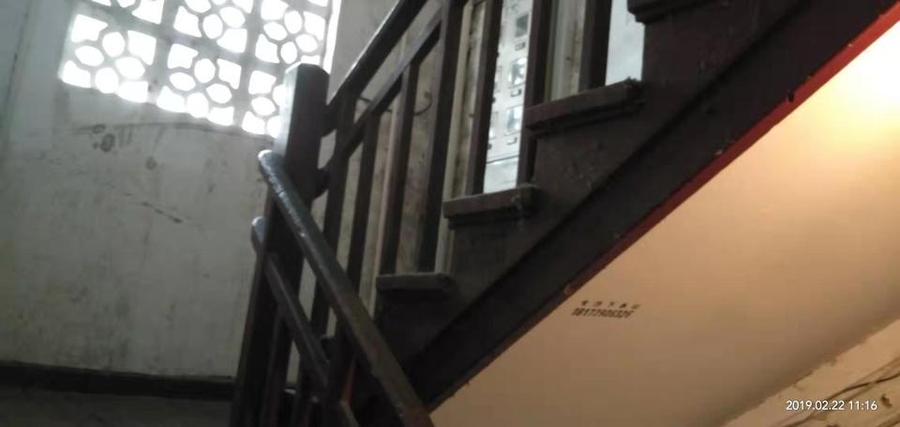 上海市杨浦区凤城三村109栋3F 