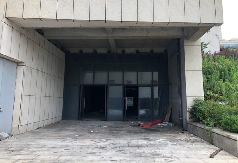 上海市嘉定区新明六一广场浏翔公路702栋1F 