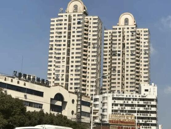 上海市虹口区新沪办大厦8栋30F共2套 