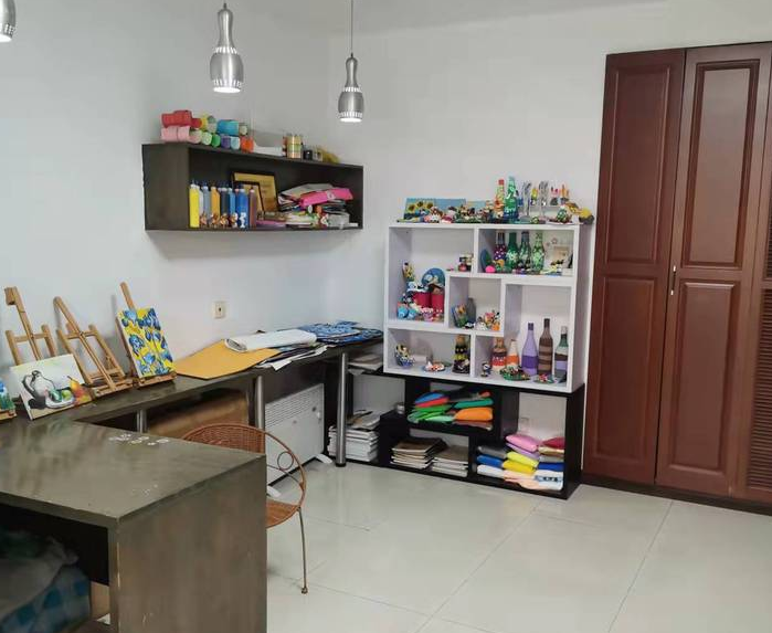 上海市闵行区水清年华花园66栋3F 