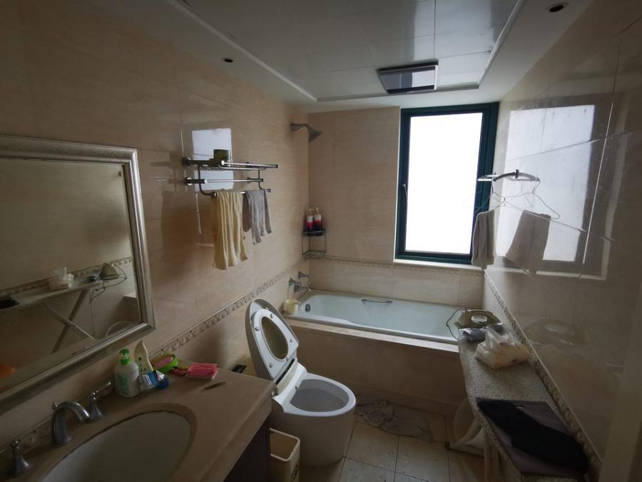 上海市浦东新区绿洲康城亲水湾51栋19F 