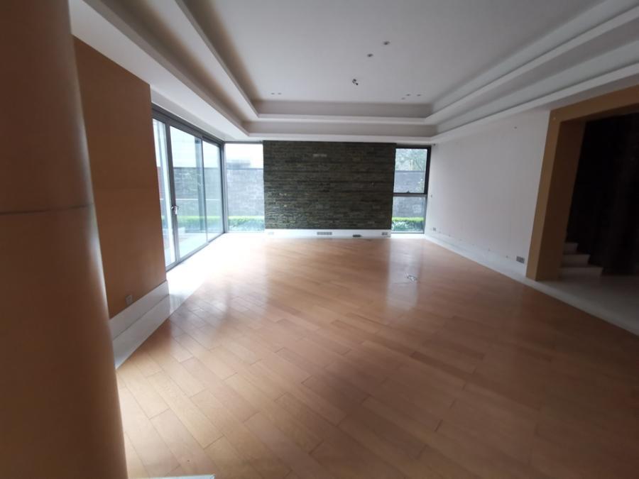 上海市徐汇区晶苑2栋1F 