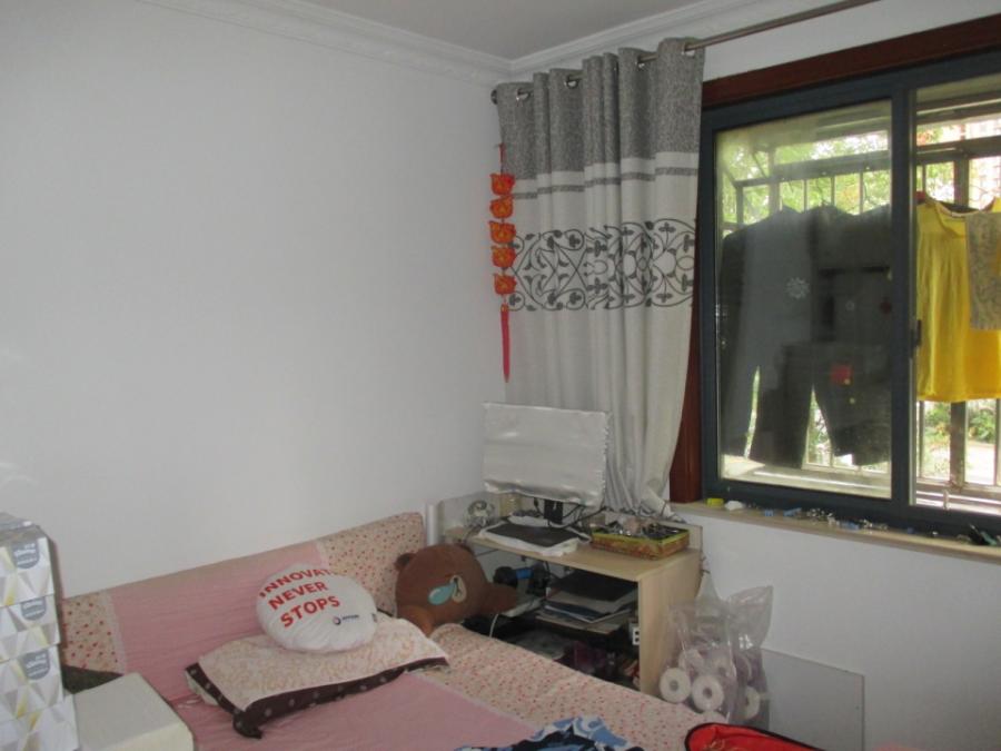 上海市宝山区美罗家园宝欣苑八村12栋2F 