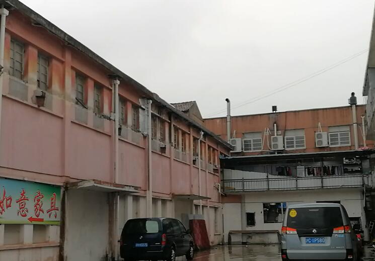 上海市青浦区泖峰汽车塑料有限公司东风街121栋 