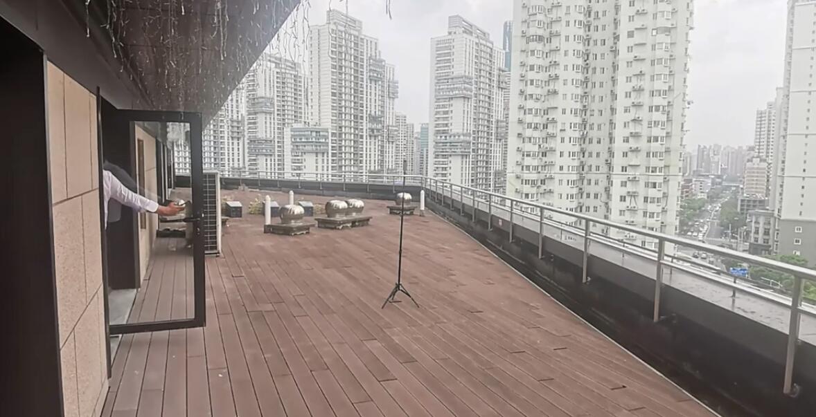 上海市徐汇区金巢铂瑞阁18栋16F及17F 