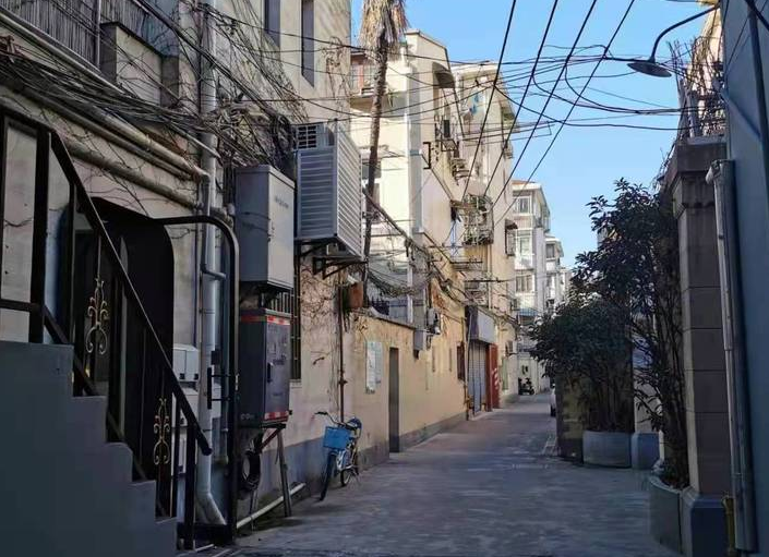 上海市徐汇区建西小区15栋3F 