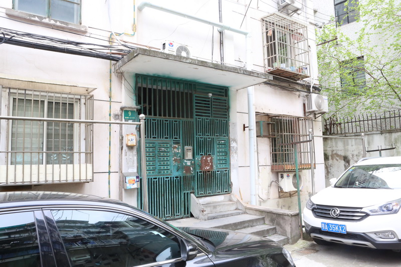 上海市杨浦区长眉小区9栋3F 