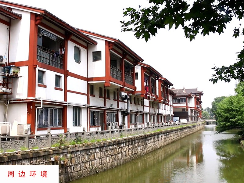 上海市金山区五福商业广场东风路7弄12栋1F 