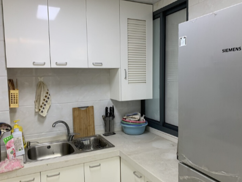 上海市青浦区绿地时代嘉苑9栋24F 